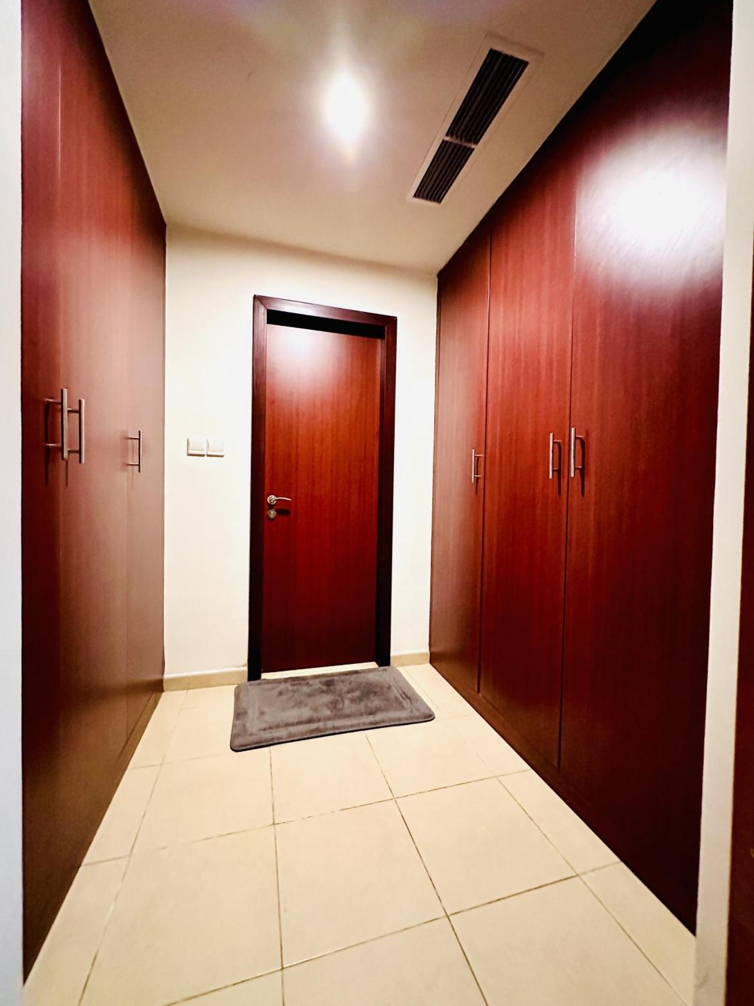 The Aero Hostel Dubai Exterior photo